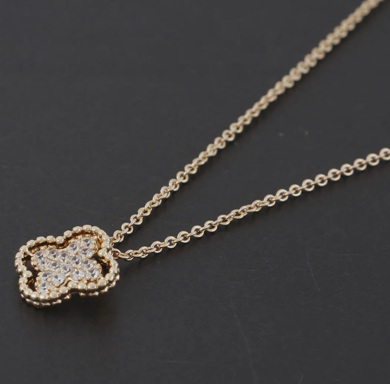 gold-clover-necklace